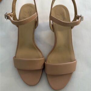 Naturalizer Women's Nude Heeled Sandals